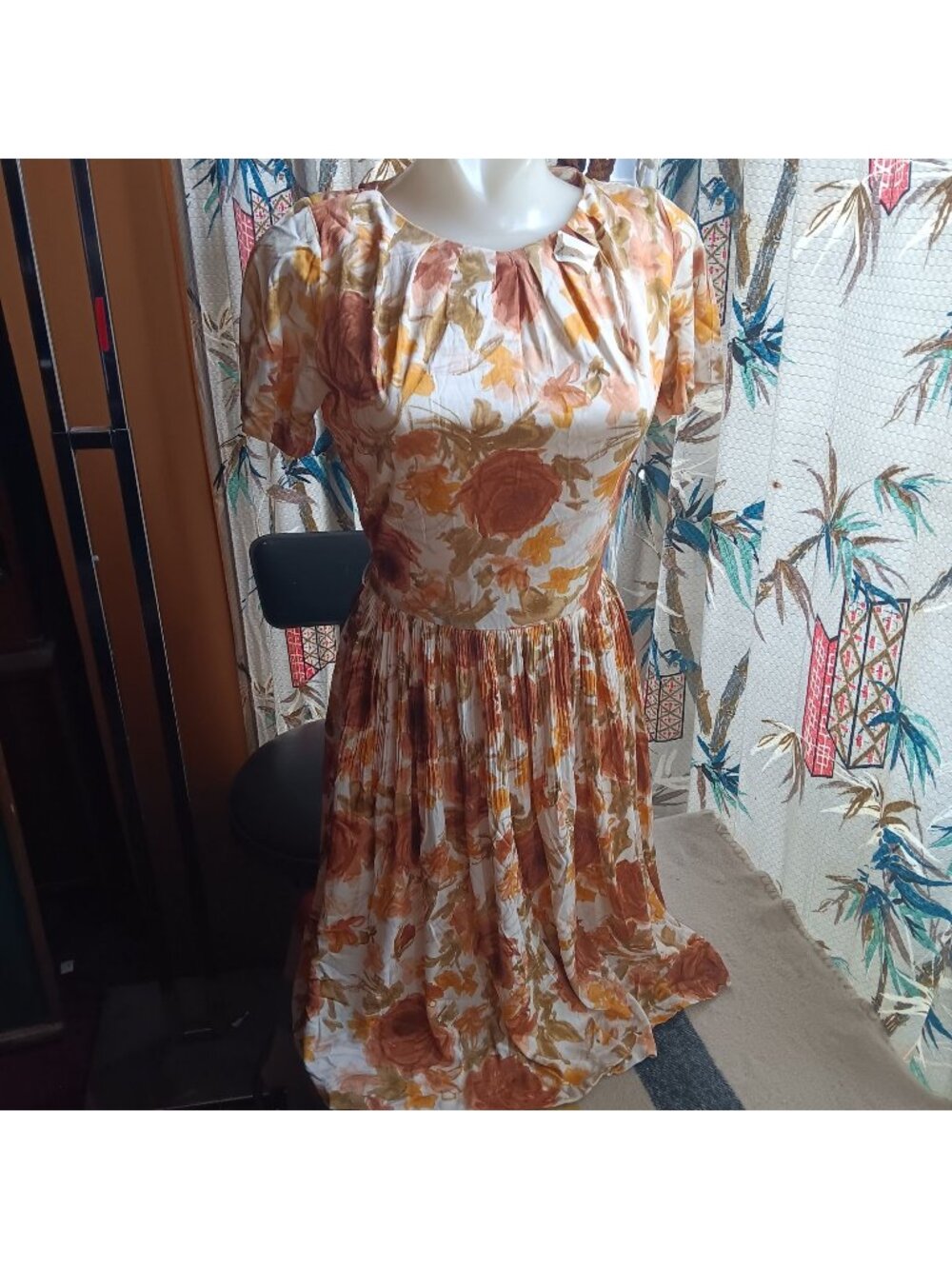 Small sz 4-6 Vintage 1960's Acetate Floral Midi Dress Autumn Tones